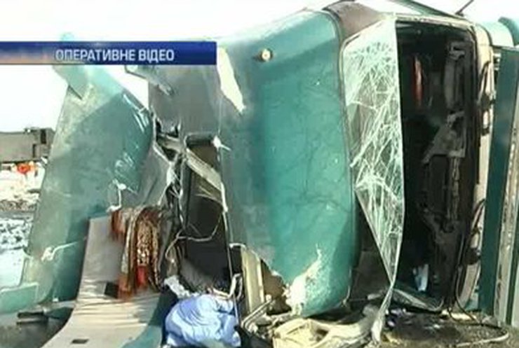 Движение в Николаеве остановилось из-за ДТП на мосту
