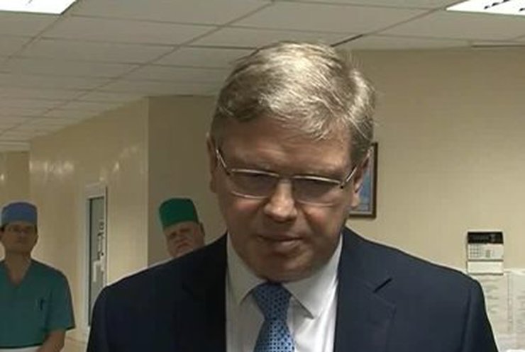 Фюле сегодня покинет Украину