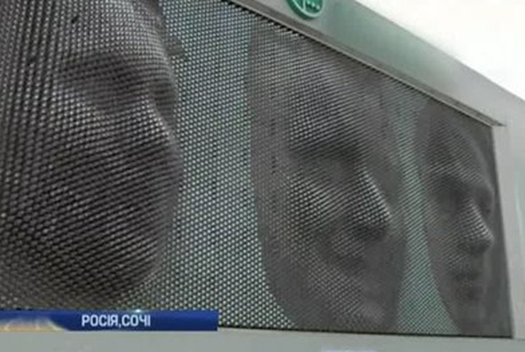 Стена с 3D-портретами стала одним из самых ярких объектов в Сочи