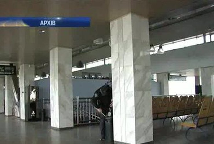 В киевскую милицию поступило ложное сообщение о минировании ж/д вокзала