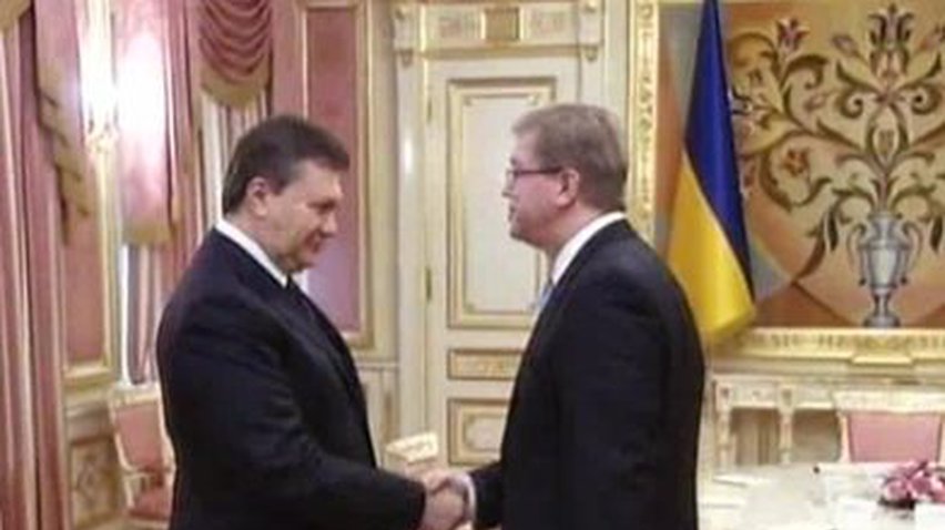 Президент встретился с еврокомиссаром Фюле