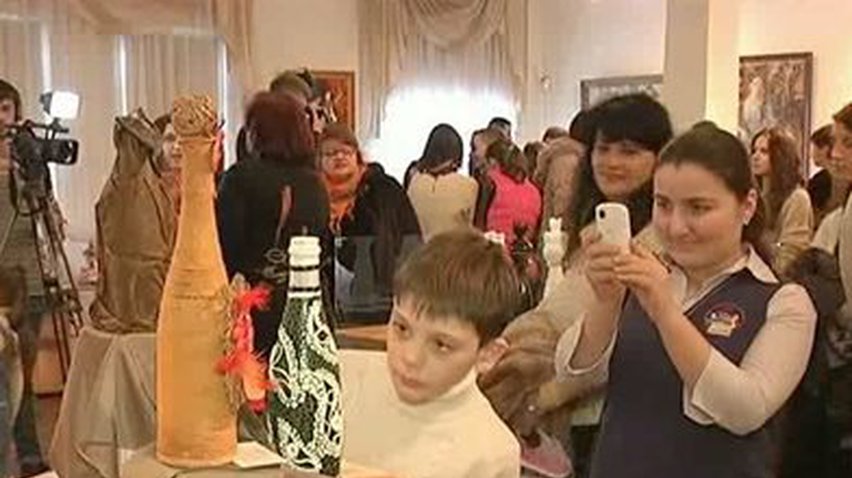 В Кировограде прошла выставка арт-бутылок