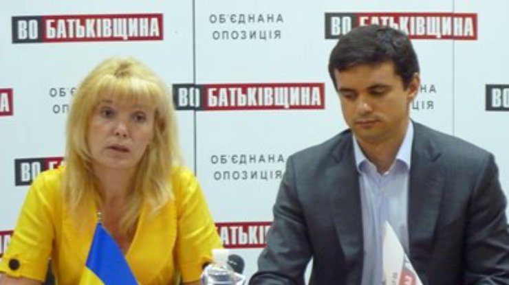 Лидер Луганской облорганизации "Батьківщина" утверждает, что ее пытались задержать за якобы перевоз наркотиков