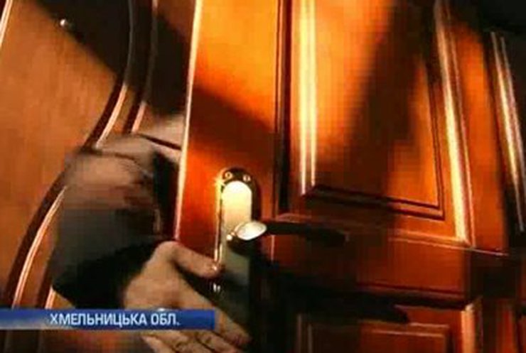 На Хмельнитчине поймали на горячем 18-летнюю клептоманку