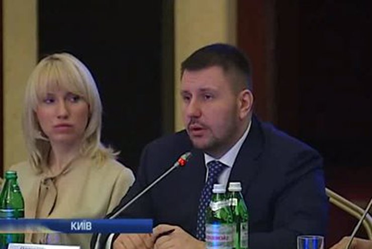 Украинцам почти вдвое сократят количество налогов
