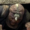 В ЮАР более 200 шахтеров оказались под завалами