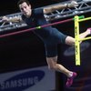 Француз, побивший рекорд Бубки, завершил игровой сезон из-за травмы