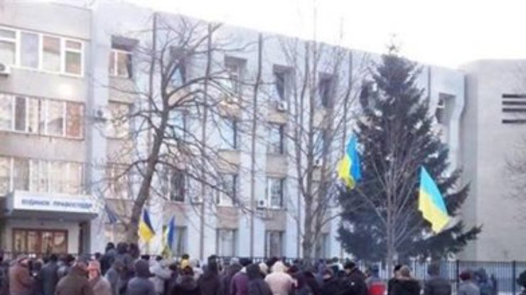 Суд рассматривает дело об освобождении от уголовной ответственности 66 активистов