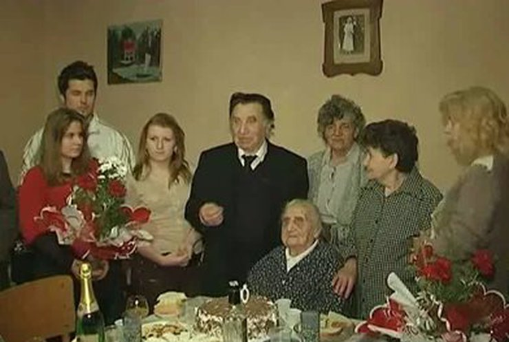 Жительница Закарпатья на столетие получила новый паспорт