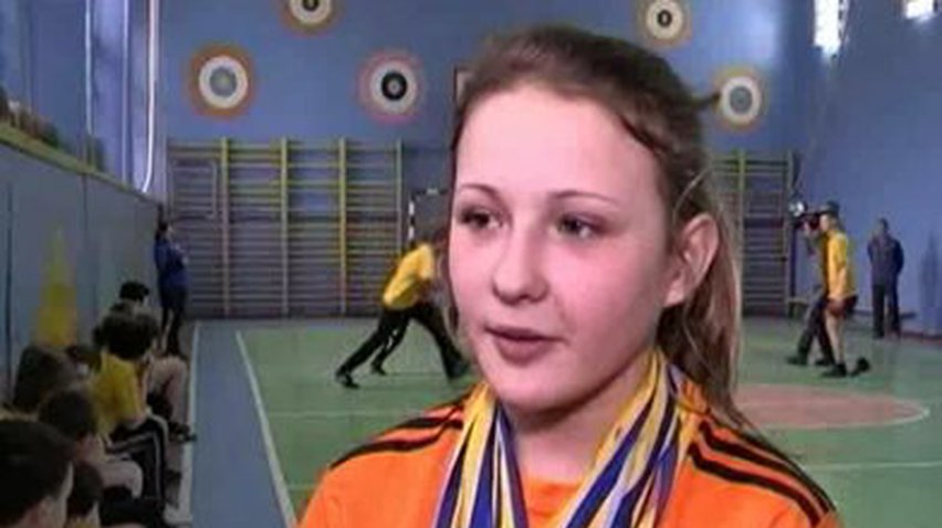 Школьники сделали для украинских спортсменов флаг мира
