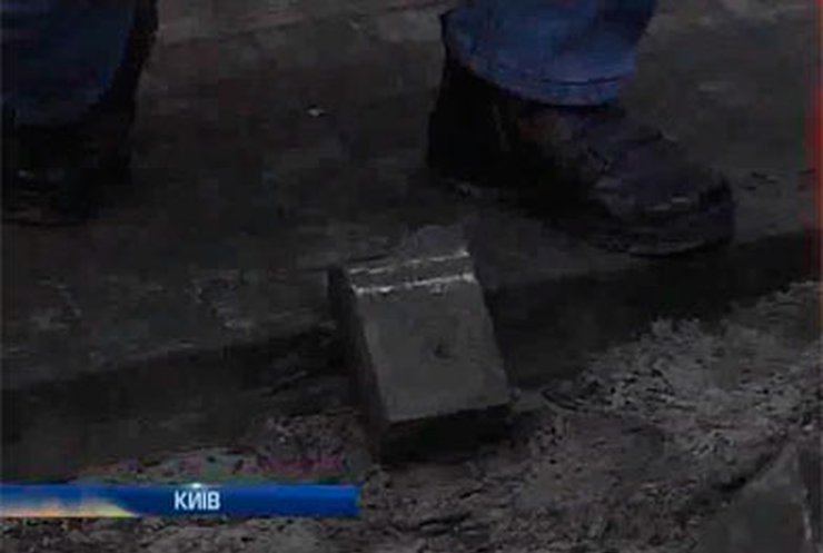 В столкновениях пострадали семь бойцов ВВ и десять митингующих, - СМИ