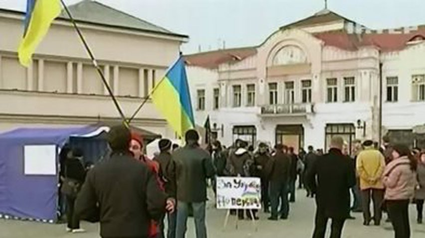 На западе Украины люди готовятся ехать в Киев