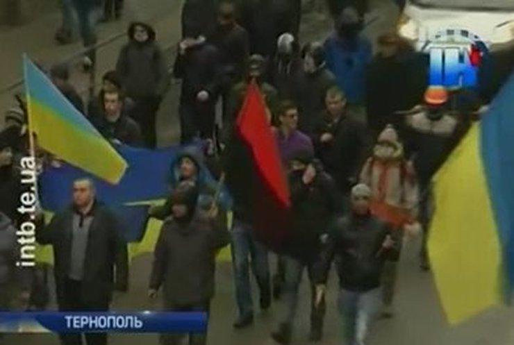 В Тернополе "беркутовцы" присягнули на верность украинскому народу