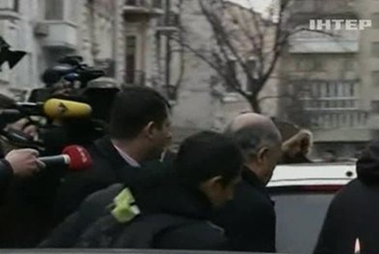 Главы МИД Франции, Германии и Польши все еще остаются в Киеве