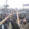 ГУ МВД во Львовской области призывает протестующих сдать захваченное оружие