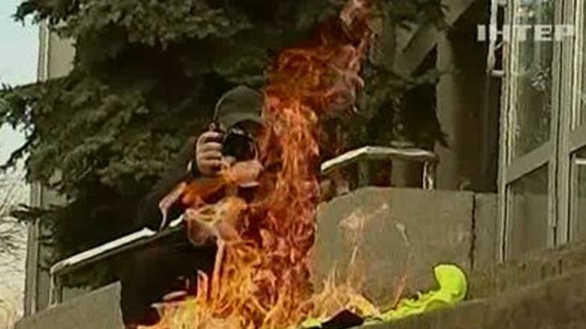 В Черкассах журналисты устроили пикет под зданием облмилиции