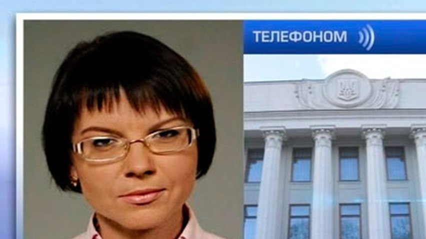 В парламенте продолжается заседание