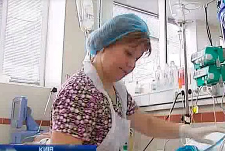 В столичные больницы продолжают обращаться пострадавшие на Майдане
