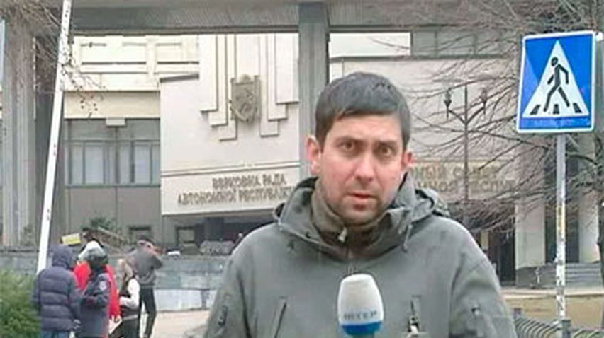 Личности захвативших здания в Симферополе остаются неизвестными