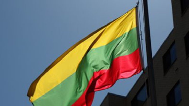 Литва вызвала своего посла из Москвы для консультаций