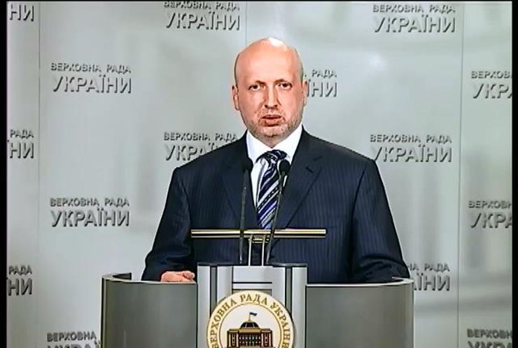 Турчинов не будет подписывать отмену "языкового закона"