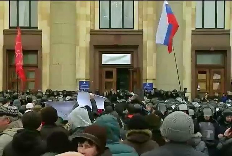 Харьковскую обладминистрацию пытались штурмовать