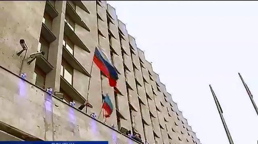 В Донецке пророссийские митингующие снова заняли помещение ОГА