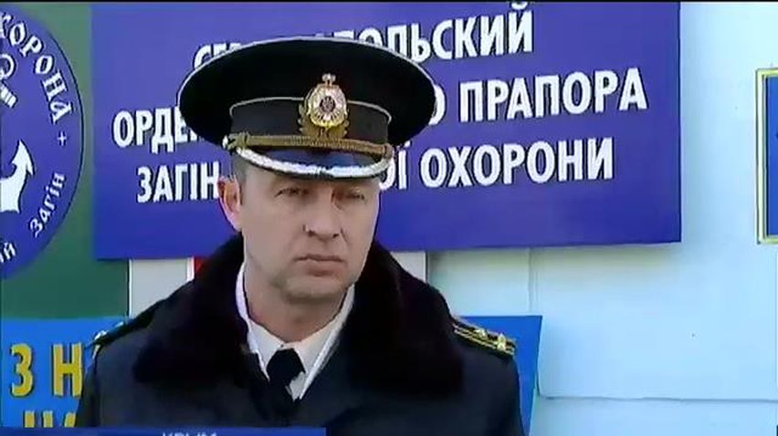 Сегодня вооруженные люди разблокировали несколько военных объектов в Крыму