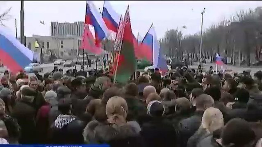 По югу и востоку Украины прошла волна митингов