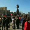 На центральной площади Харькова провели митинг против новой власти