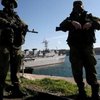 В Симферополе вооруженные люди захватили военный госпиталь