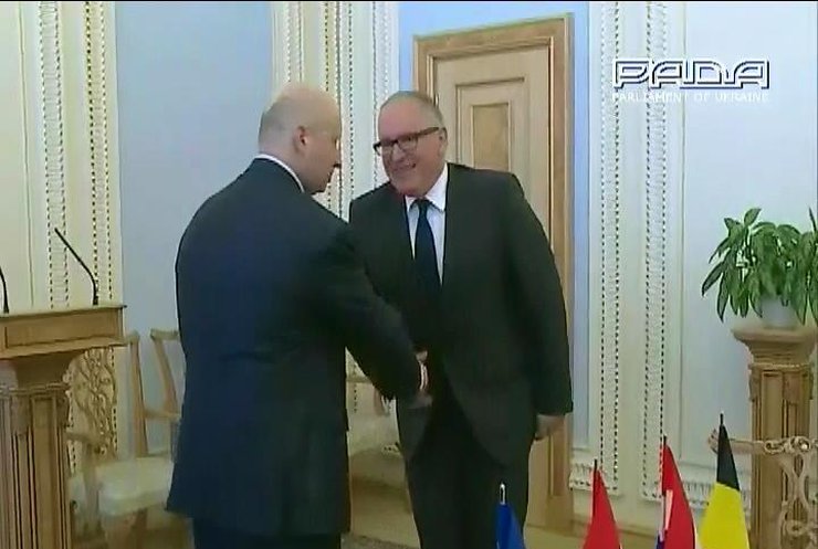 ЕС продолжит расследование фактов насилия в Украине