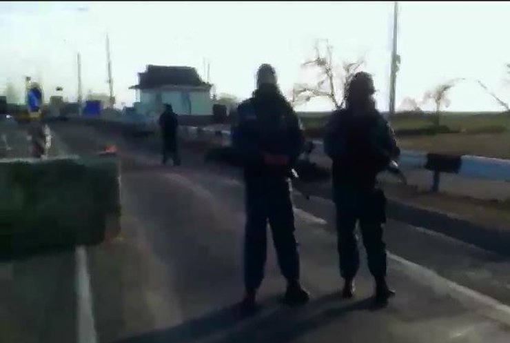 В Крыму стреляли в участников автопробега