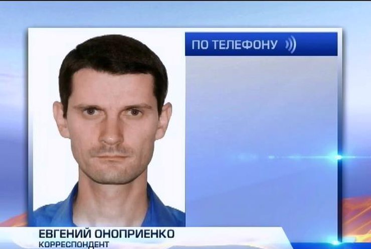 "Самооборона Крыма" продолжает блокировать военные объекты