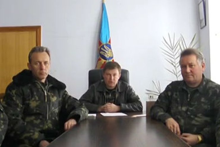 Командир части в Крыму обратился к властям