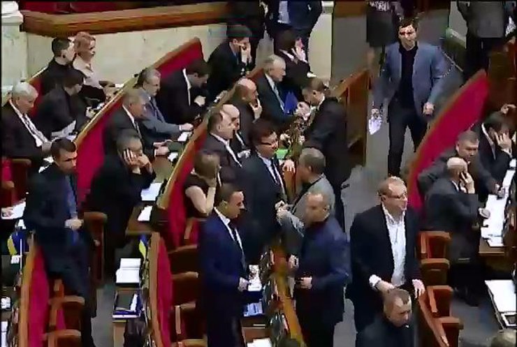 Верховная рада соберется на внеочередное заседание