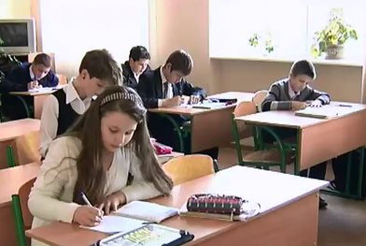 Минобразования снимет табу на запрещенные Табачником учебники