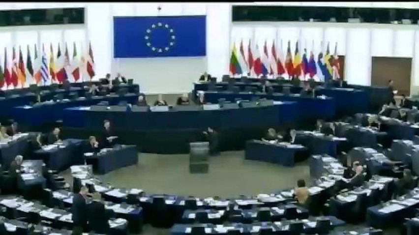 Мир отказывается признавать результаты референдума