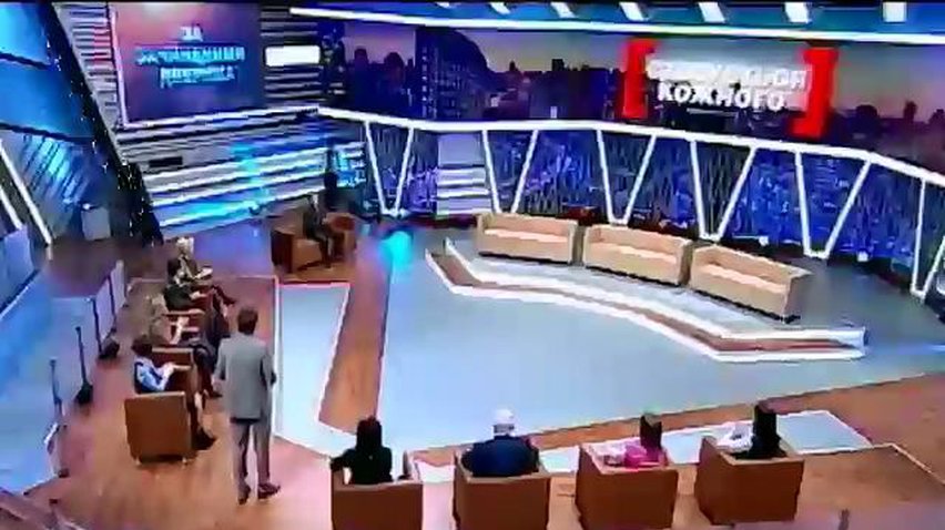 Ток-шоу "Касается каждого" обсудит чрезмерную материнскую опеку