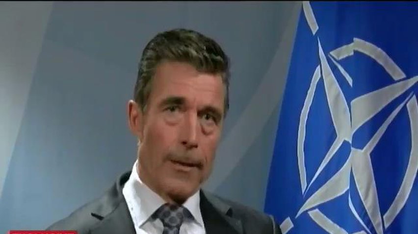 НАТО временно приостановит сотрудничество с Россией