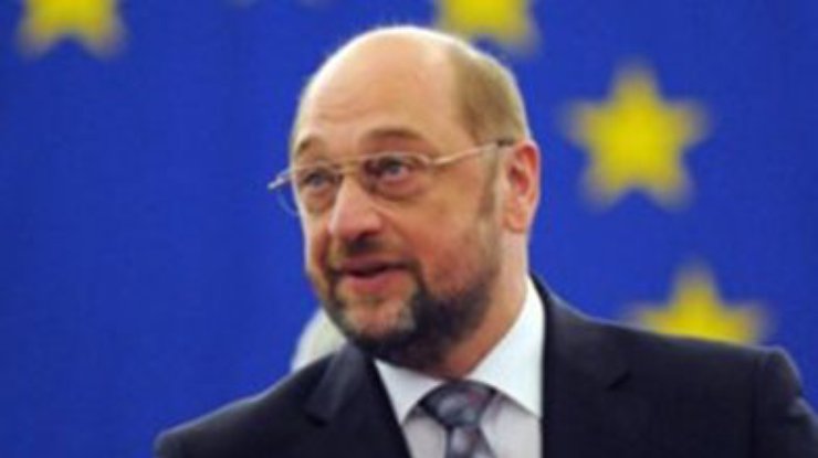 Сейчас не время обсуждать членство Украины в ЕС, важно оказать стране немедленную помощь - Шульц