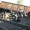 В Казахстане сошли с рельсов 11 вагонов грузового поезда