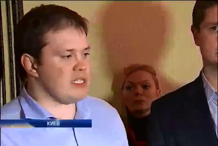 Сегодня суд должен избрать меру пресечения Денису Бугаю