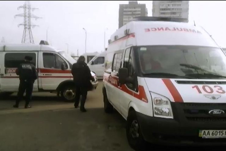 В столице неизвестные устроили стрельбу возле станции метро