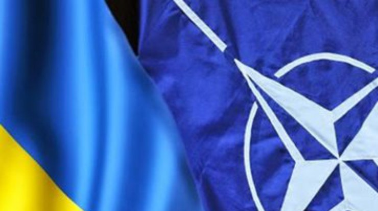 НАТО и Украина договорились о неотложном укреплении обороноспособности