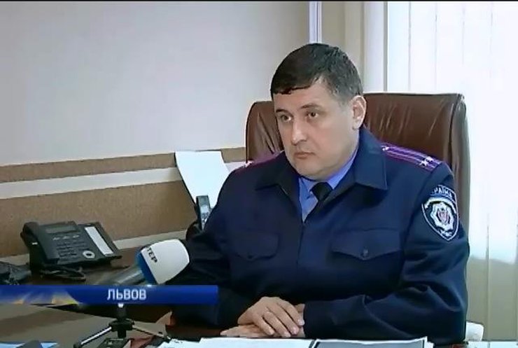 Начальник львовского ГАИ будет судиться с мэром Садовым