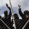 Около 300 заключенных бежали из тюрьмы в Чили после землетрясения и цунами