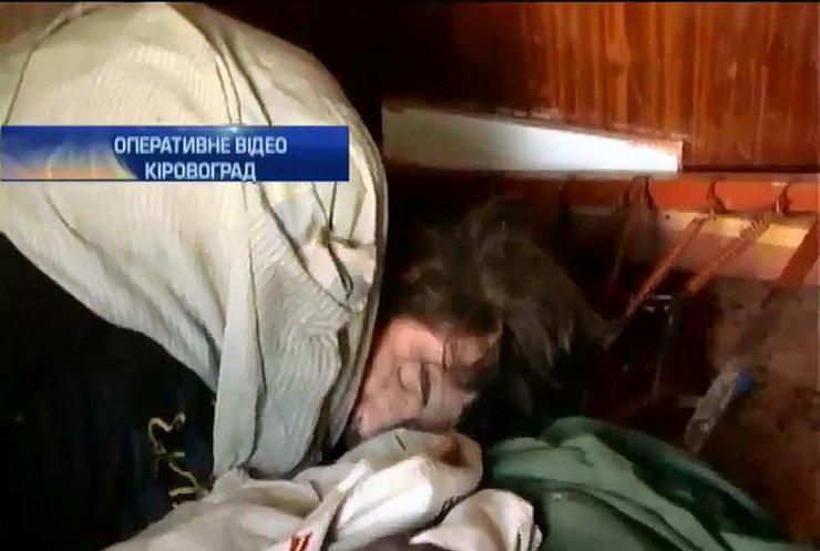 В Кировограде соседи спасли мужчину из горящей квартиры
