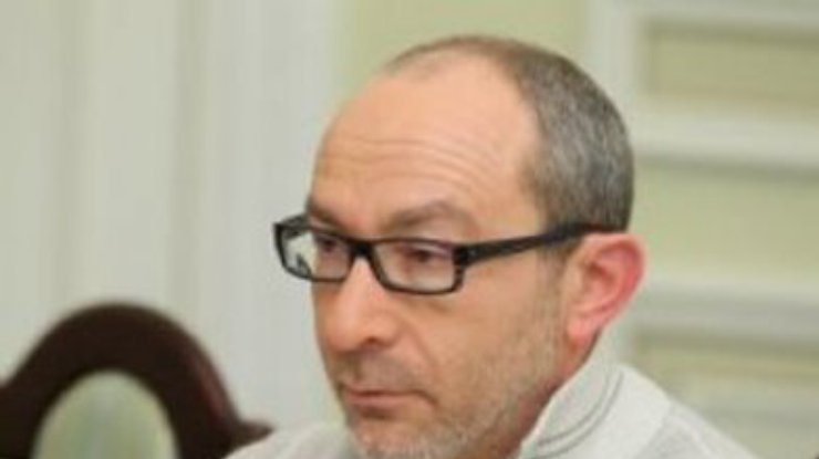 Активисты в Харьковской ОГА должны освободить здание, - Кернес