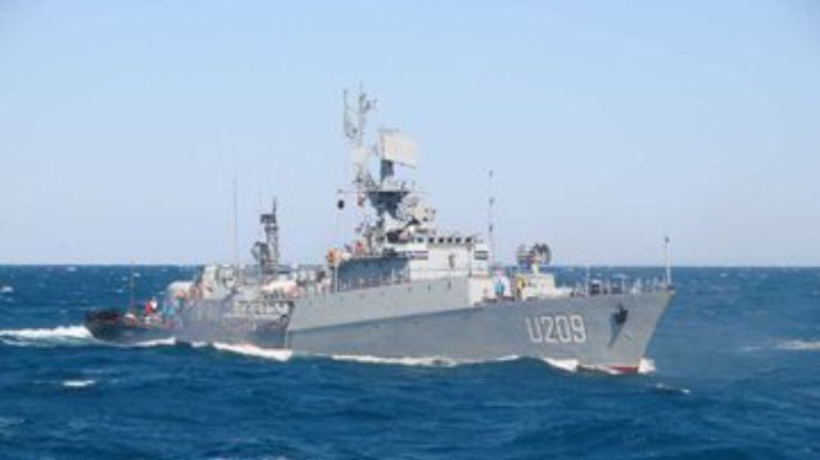 Россия разрешила вывести из Крыма украинские корабли и самолеты